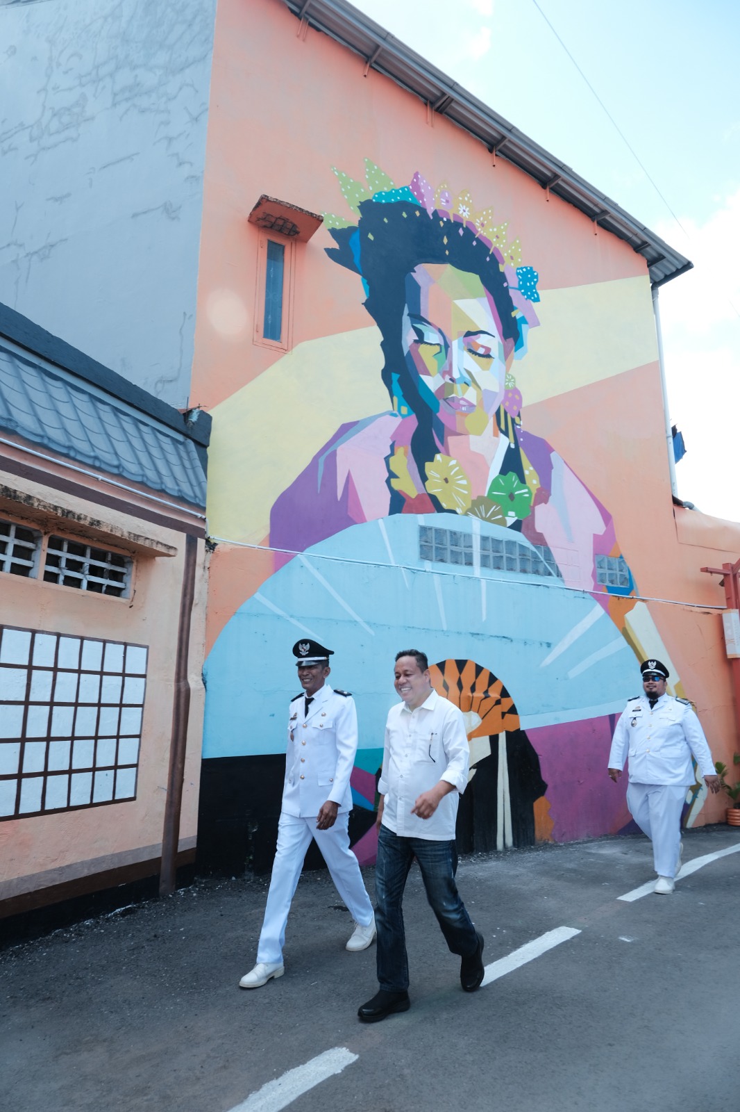 Sekwan DPRD Makassar Jamu Makanan Khas Sejumlah Wali Kota dan Bupati di Lorong Wisata